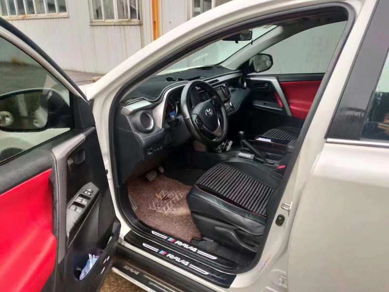 南昌17年豐田RAV4榮放5