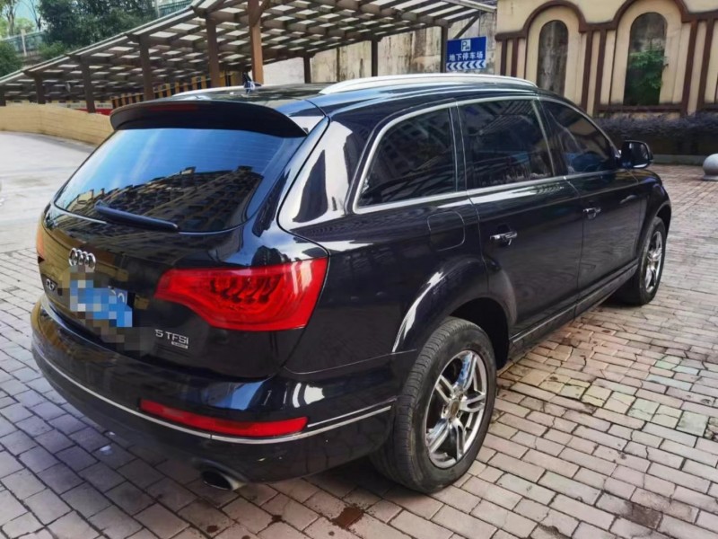 上饒12年奧迪Q77