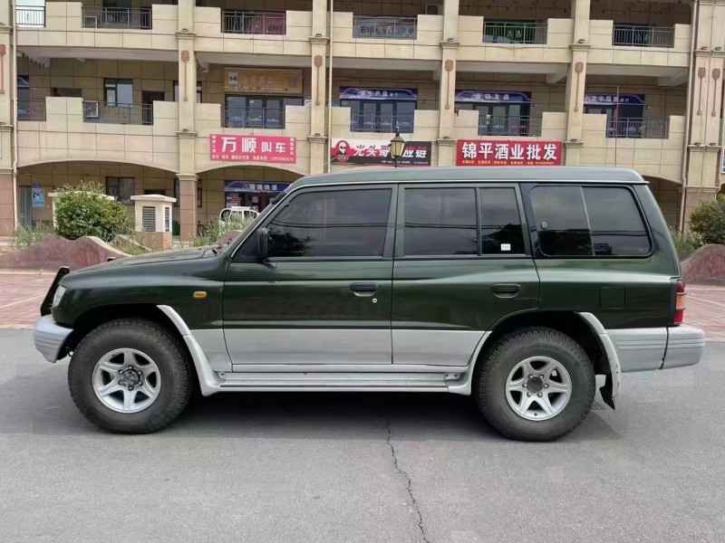 保定15年獵豹汽車黑金剛3
