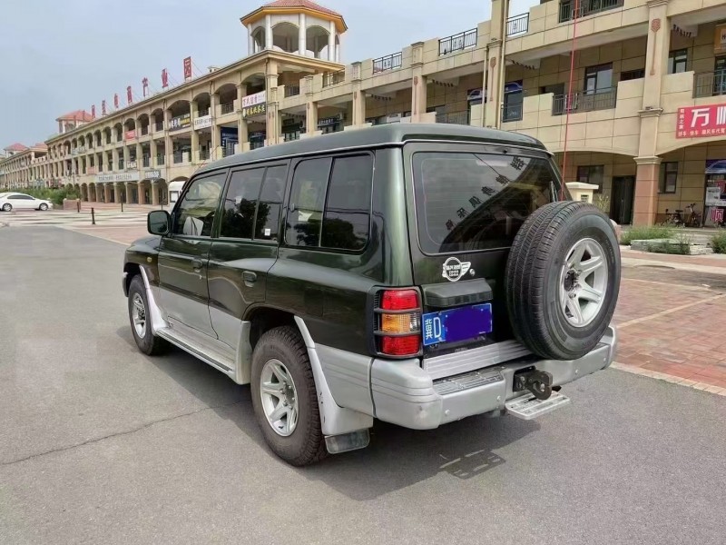 保定15年獵豹汽車黑金剛4