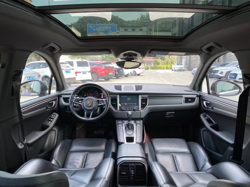 東莞18年保時捷Macan5