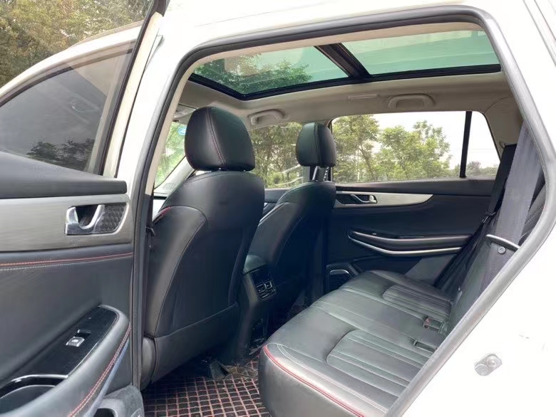 鹽城19年長安汽車CS754