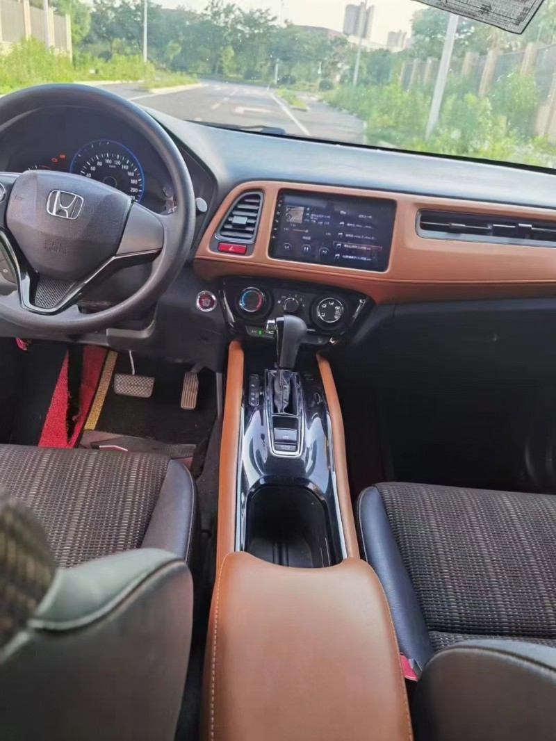 苏州17年本田缤智3