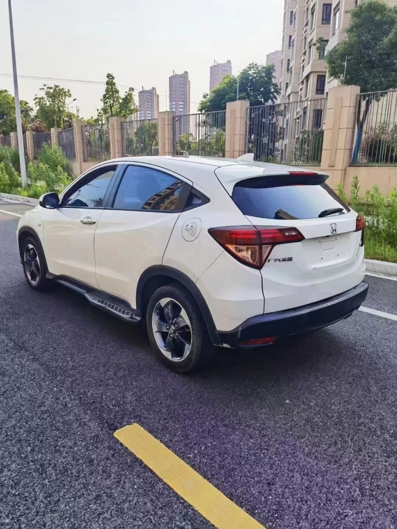 苏州17年本田缤智6