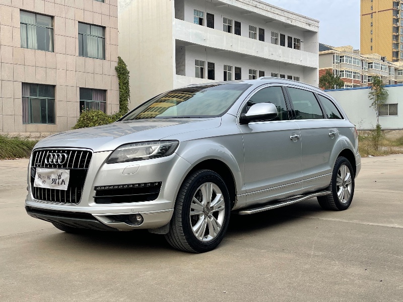 鄭州11年奧迪Q78