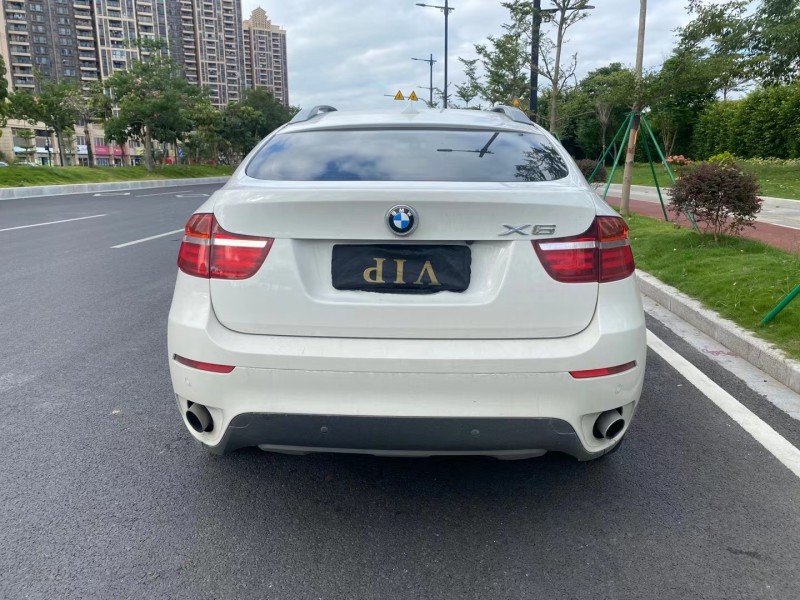 廣州15年寶馬X68
