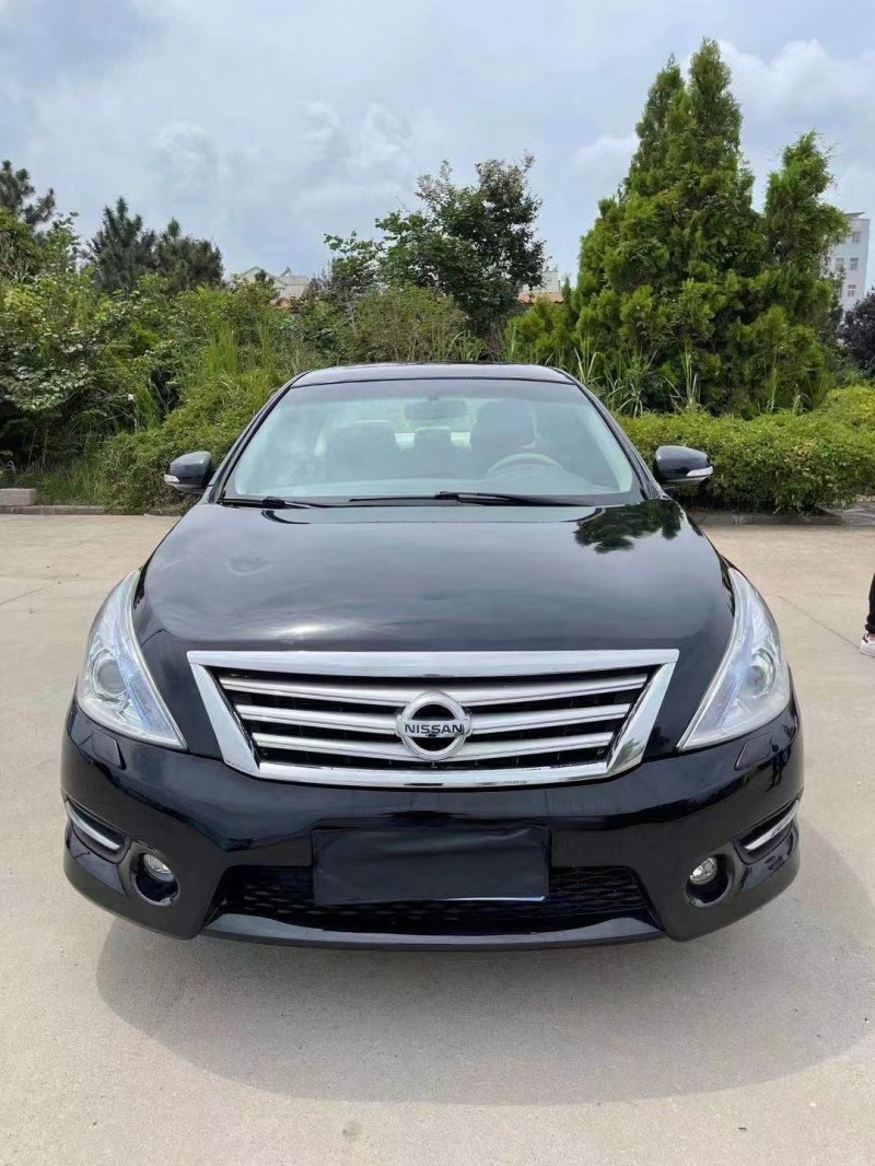 徐州12年日產天籟1