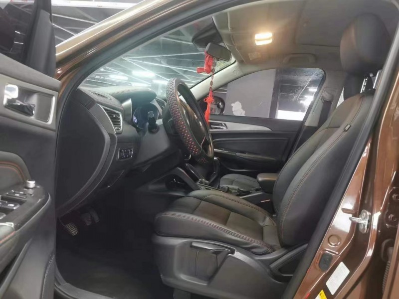 貴陽17年長安汽車CS754