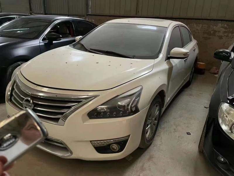 成都16年日產天籟2