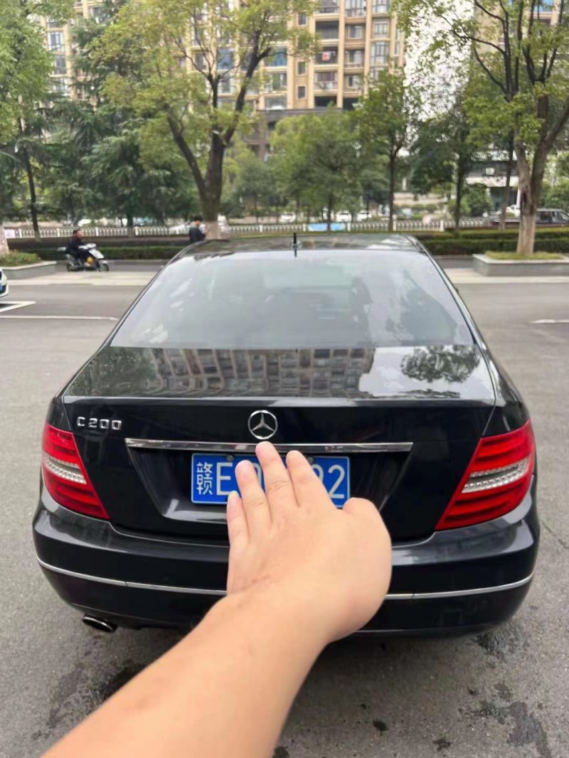 景德鎮12年奔馳C8