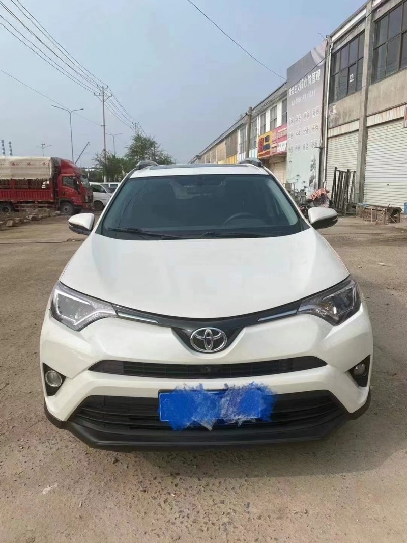 臨沂17年豐田RAV4榮放1