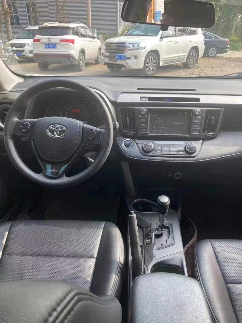 臨沂17年豐田RAV4榮放4
