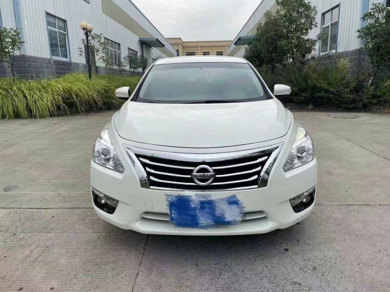 宜昌16年日產天籟1