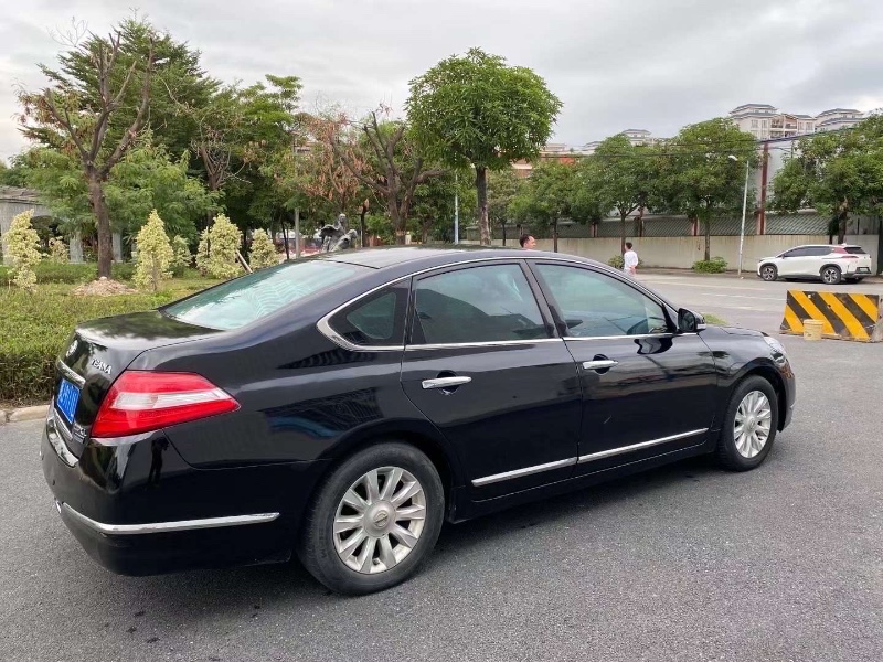 廣州12年日產天籟4