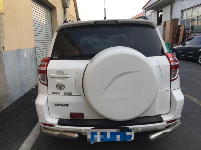 青島13年豐田RAV4榮放9