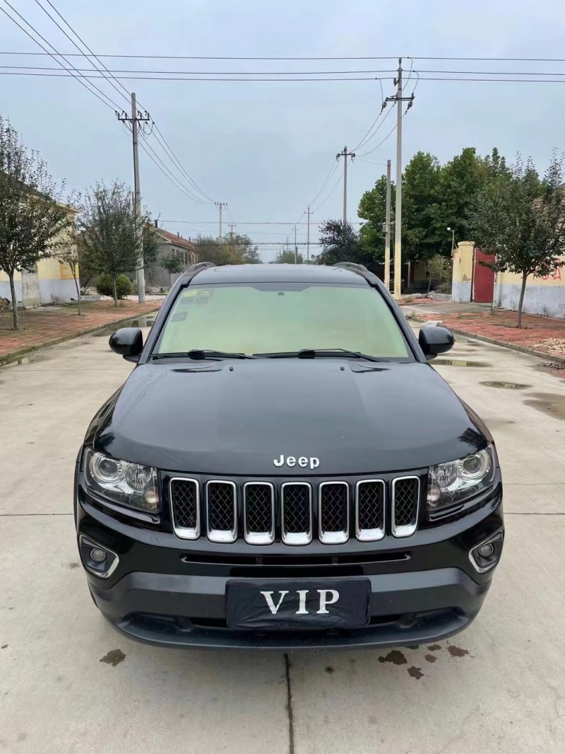 濰坊14年Jeep指南者1