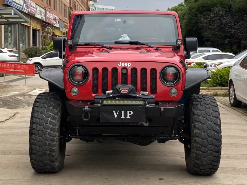 昆明14年Jeep牧馬人1