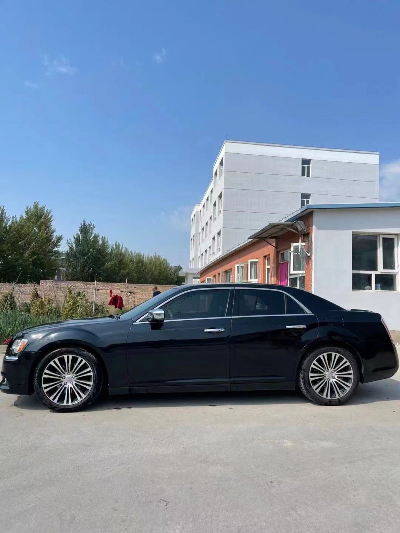 滄州14年克萊斯勒300C9