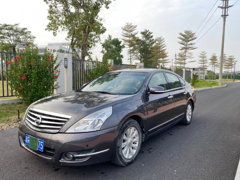 廣州10年日產天籟3