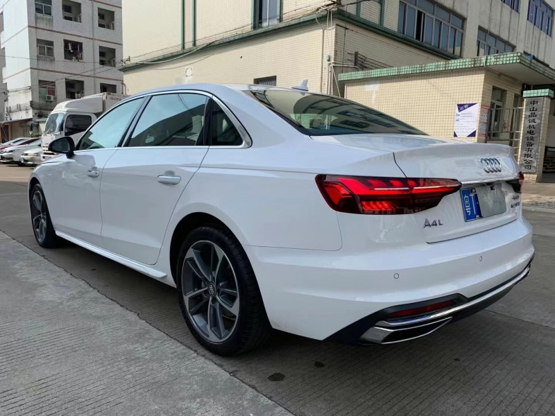 中山21年奧迪A4L6