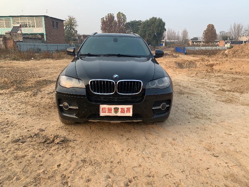 北京12年寶馬X611
