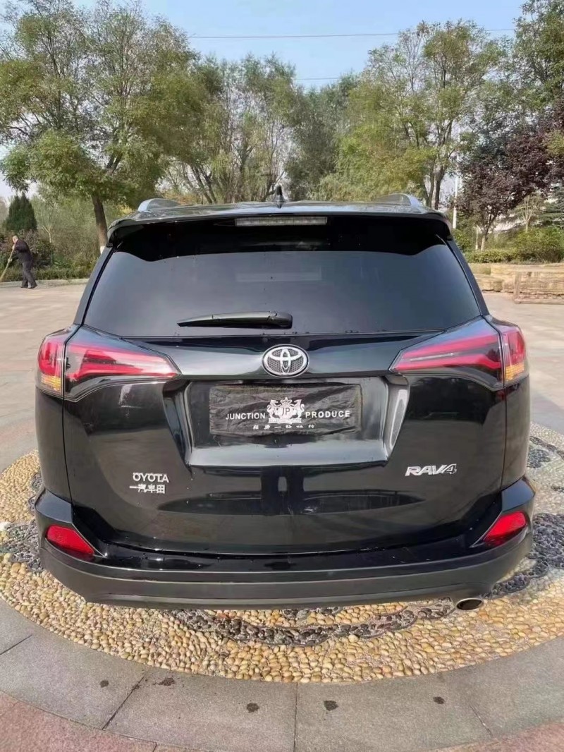 鄂州19年豐田RAV4榮放9