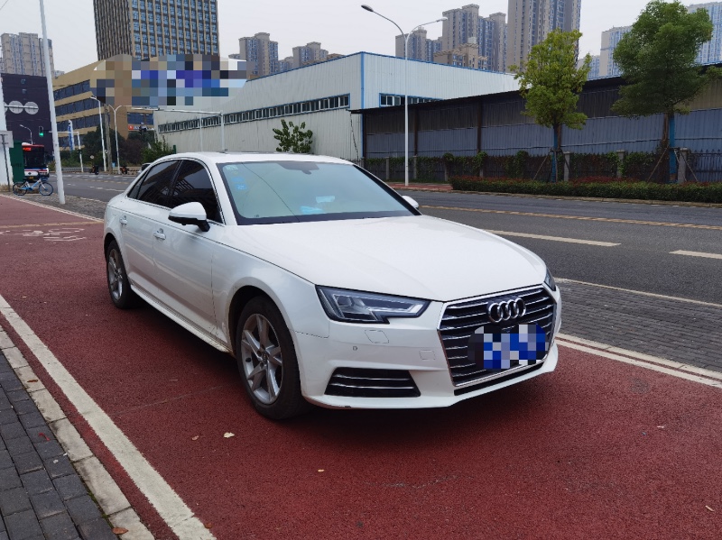 武漢18年奧迪A4L6