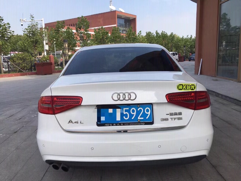 青島14年奧迪A4L6