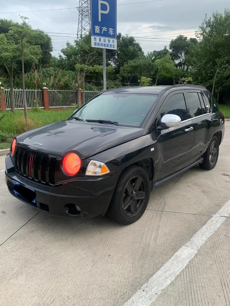 安慶10年Jeep指南者7