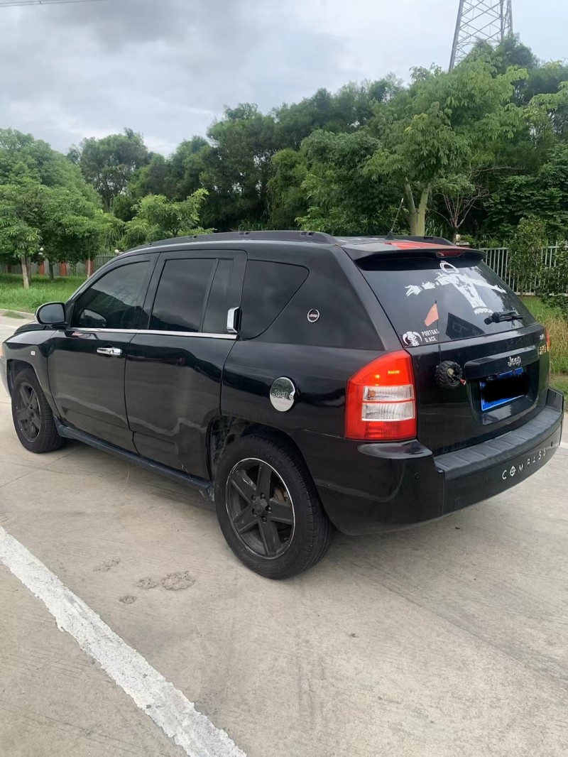 安慶10年Jeep指南者2