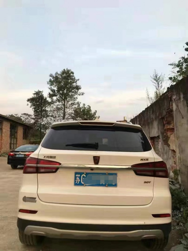 揚州18年榮威RX58