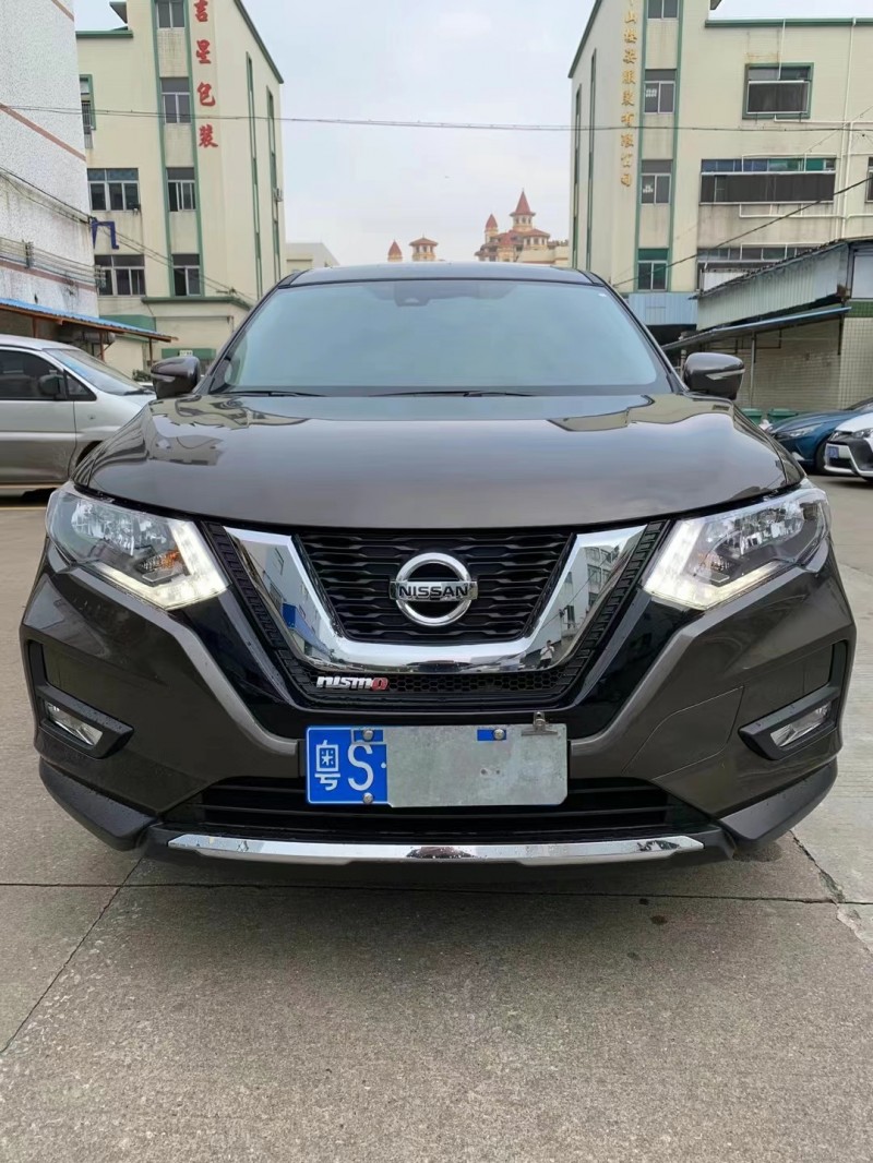 中山20年日產奇駿1