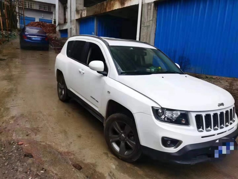 黔西南14年Jeep指南者2