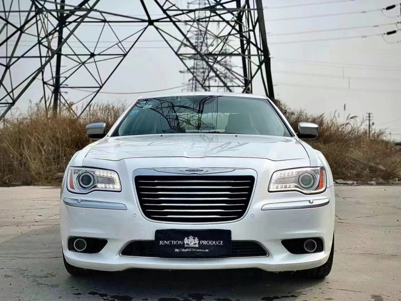 天津13年克萊斯勒300C1