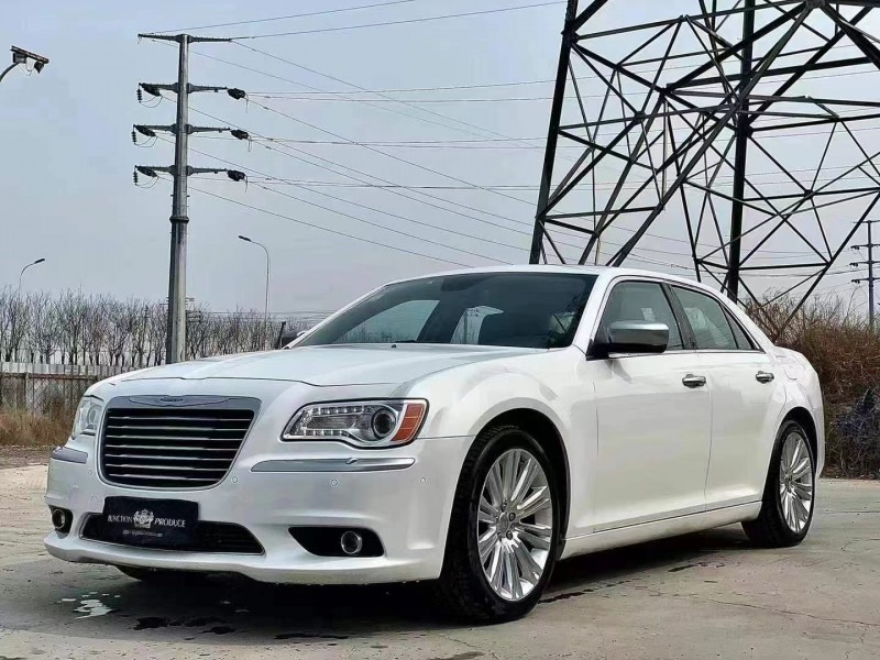天津13年克萊斯勒300C2