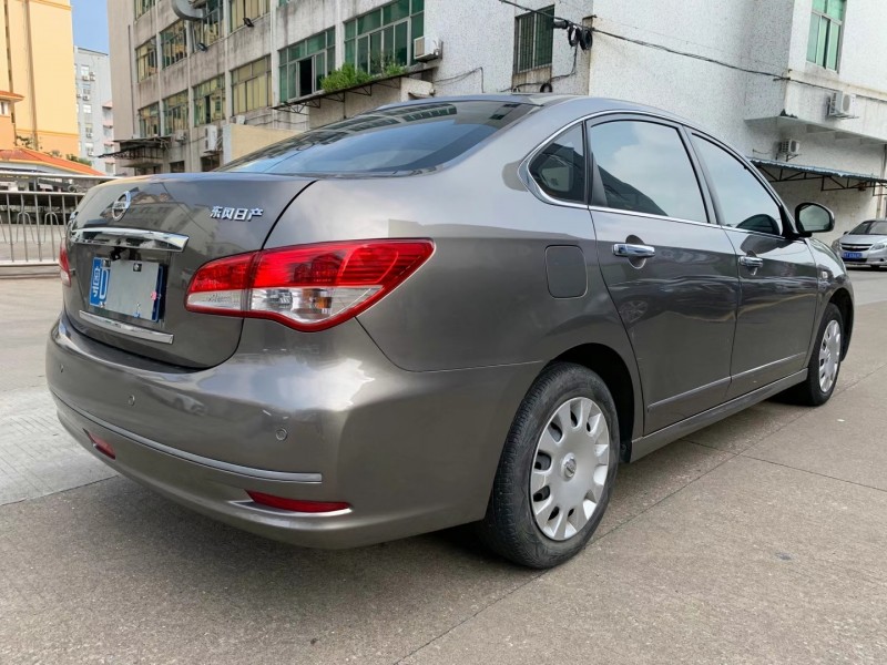 中山16年日產軒逸5