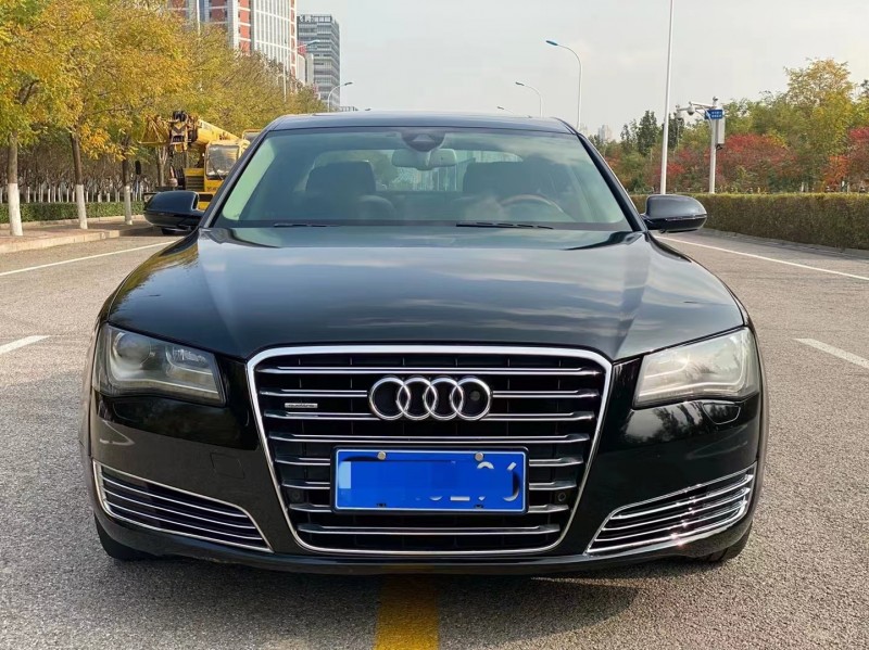天津13年奧迪A8L9