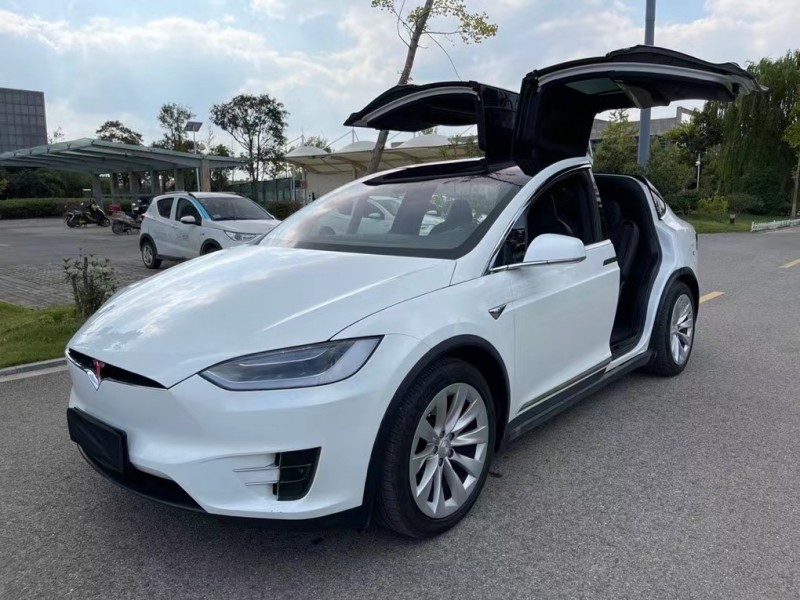 鹽城18年特斯拉MODEL X3