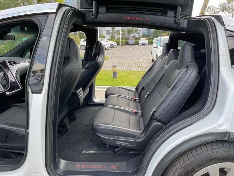 鹽城18年特斯拉MODEL X5