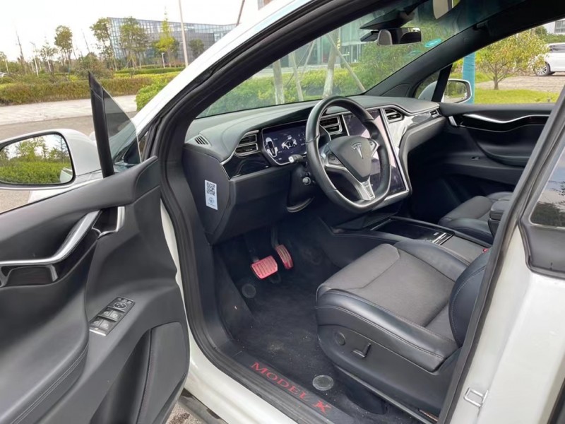 鹽城18年特斯拉MODEL X7