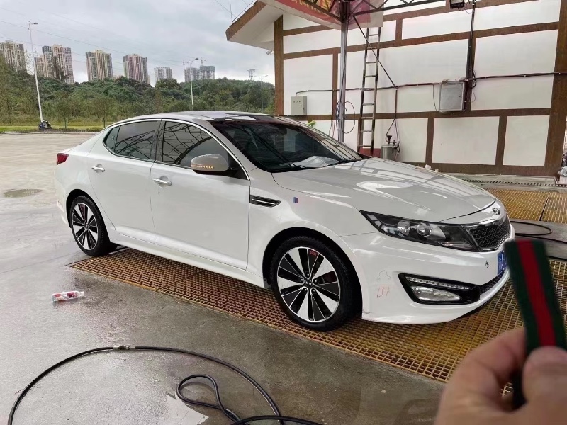 重慶13年起亞K37