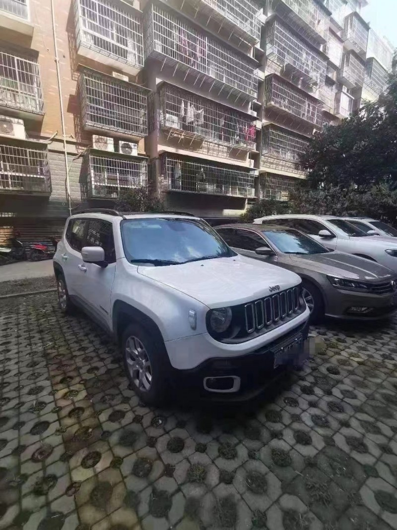 十堰18年Jeep自由俠2