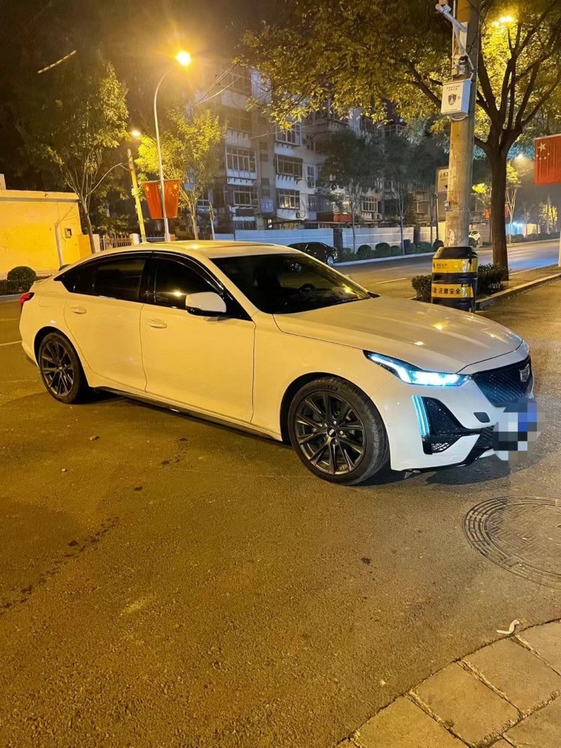 保定20年凱迪拉克CT62