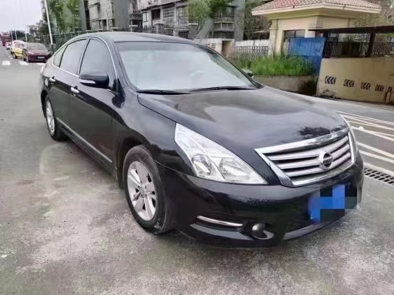成都09年日產天籟4