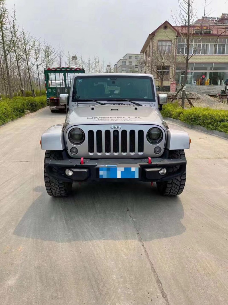 煙臺14年Jeep牧馬人1