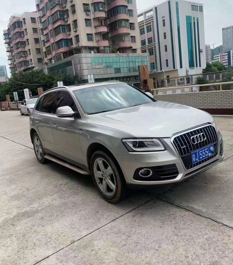 廣州15年奧迪Q58