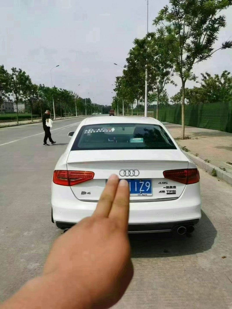 邢臺16年奧迪A4L5