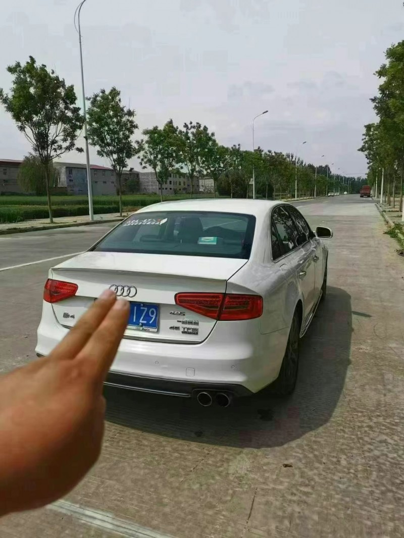 邢臺16年奧迪A4L6