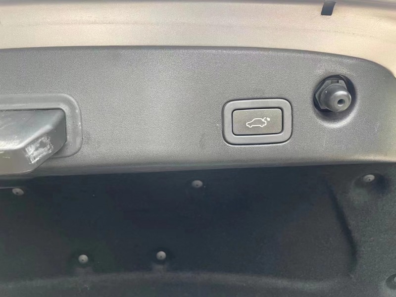 濰坊12年捷豹XJ6