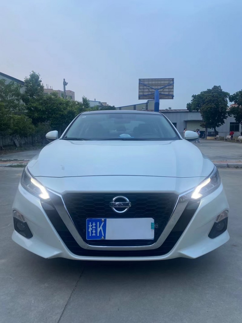 廣州21年日產天籟1